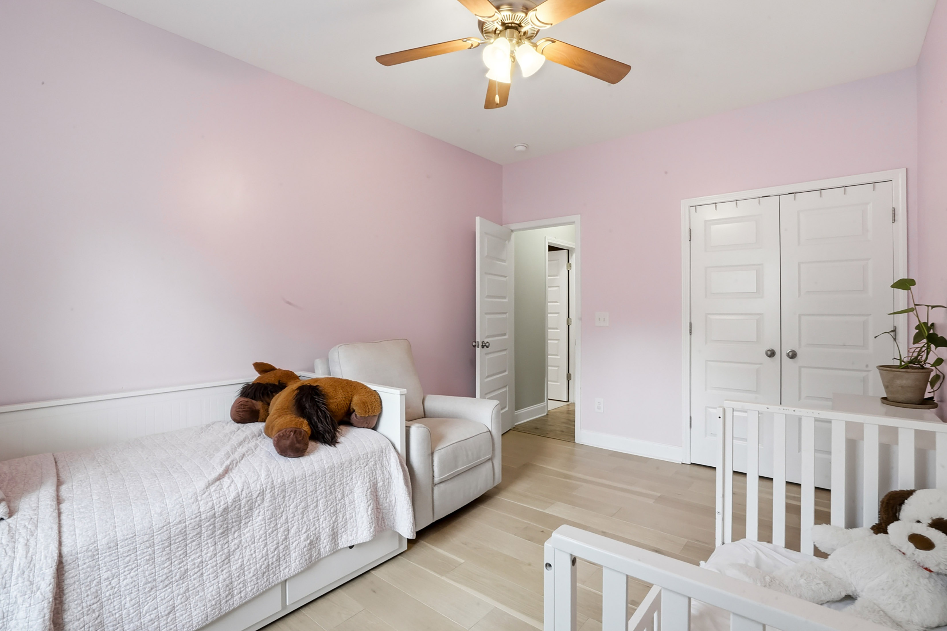  Beautifully Updated Ranch Home on Quiet Cul-De-Sac - 物件實景