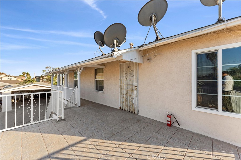 Compton, California, 90220, United States, ,Residential,For Sale,1842717
