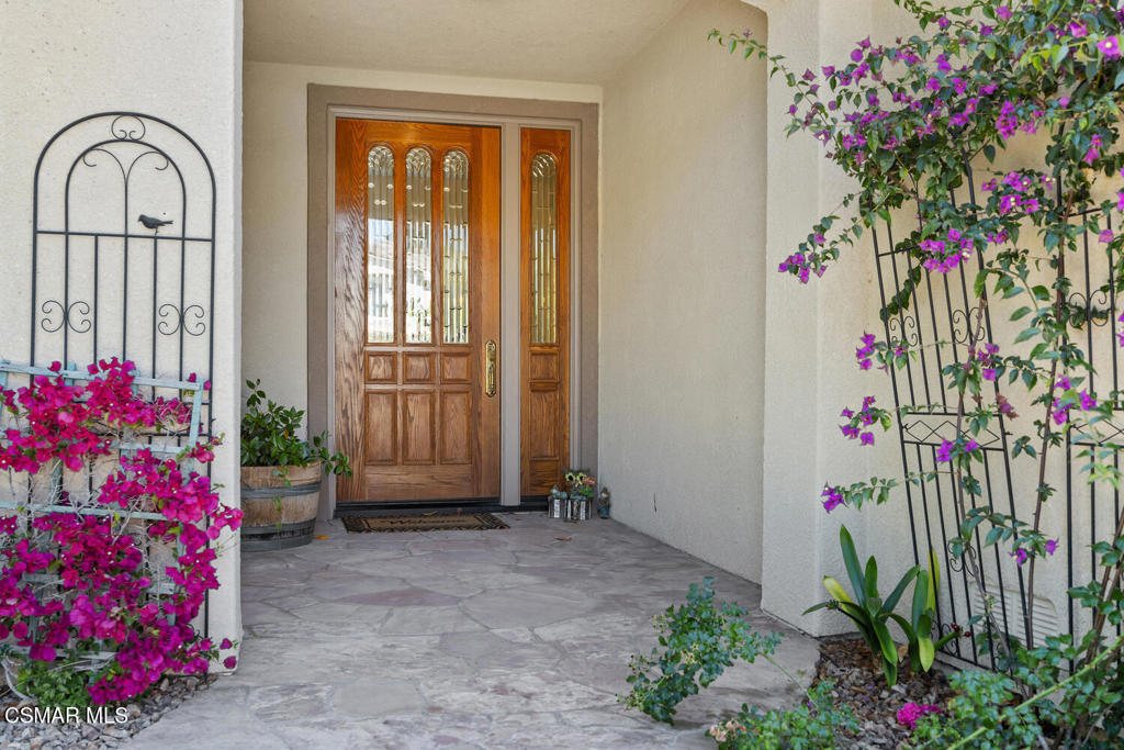 Newbury Park, California, 91320, United States, 4 Bedrooms Bedrooms, ,4 BathroomsBathrooms,Residential,For Sale,1941657