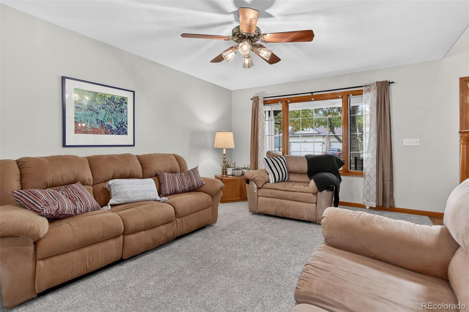 Littleton, Colorado, 80127, United States, 4 Bedrooms Bedrooms, ,3 BathroomsBathrooms,Residential,For Sale,1992155