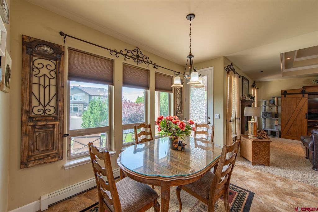 Montrose, Colorado, 81401, United States, 3 Bedrooms Bedrooms, ,2 BathroomsBathrooms,Residential,For Sale,1977098