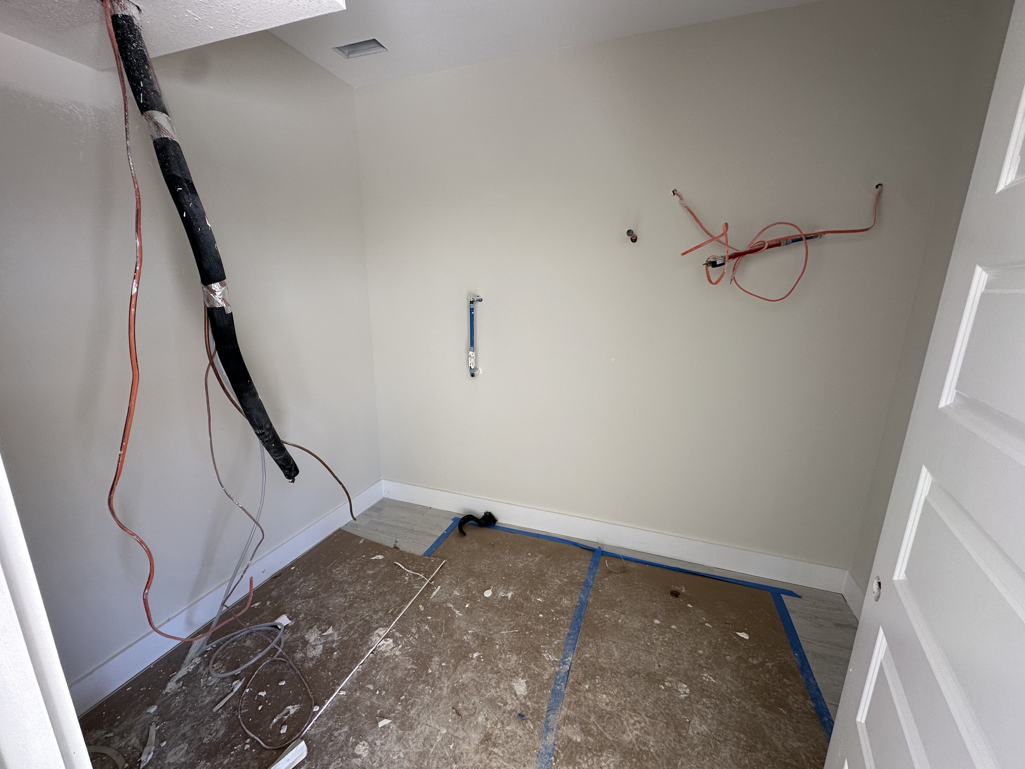 Cumberland Furnace, Tennessee, 37051, United States, 3 Bedrooms Bedrooms, ,3 BathroomsBathrooms,Residential,For Sale,1975749