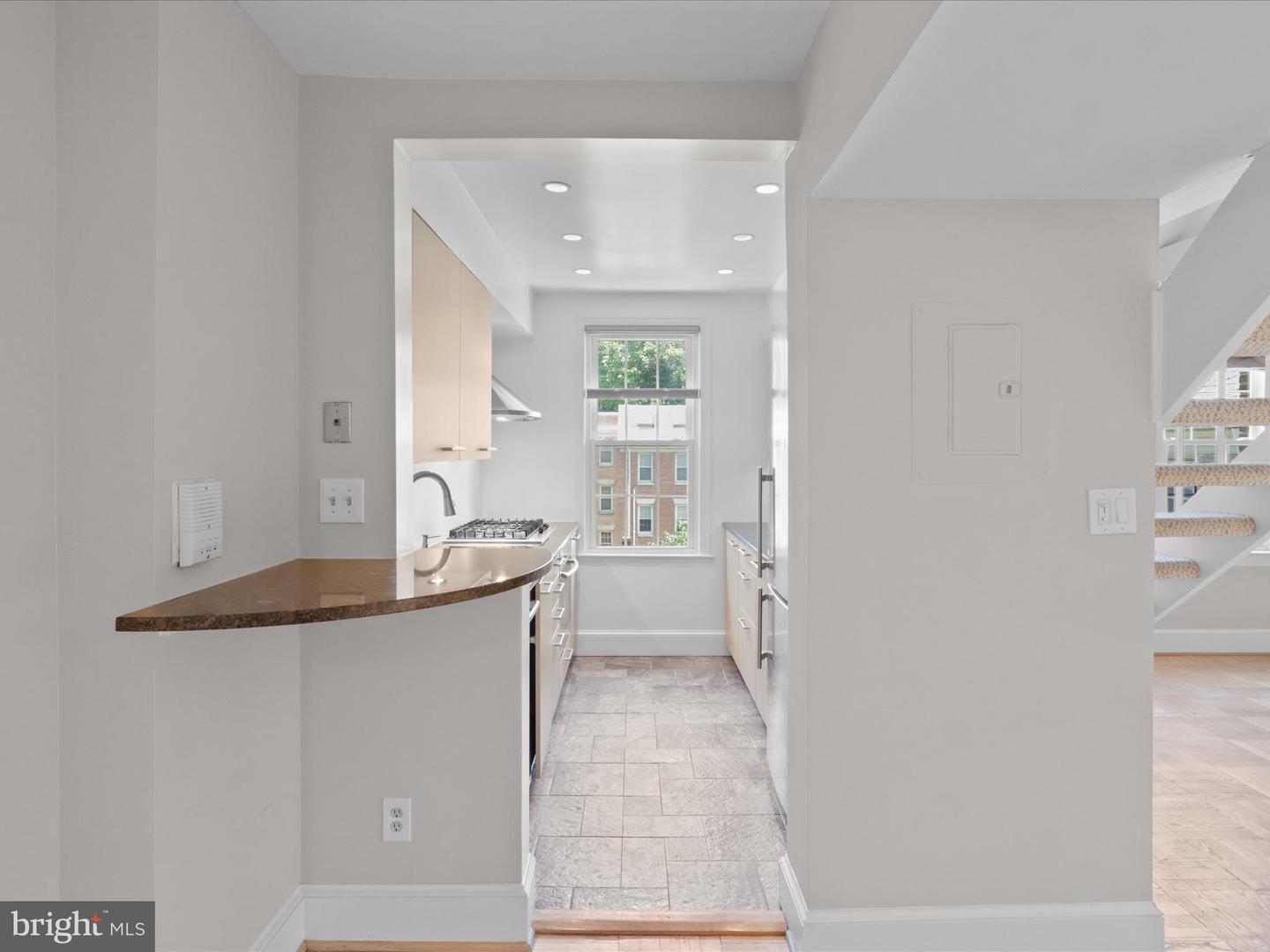Washington, District of Columbia, 20008, United States, 2 Bedrooms Bedrooms, ,1 BathroomBathrooms,Residential,For Sale,1875463