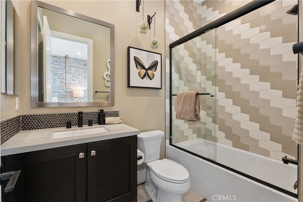 Yorba Linda, California, 92886, United States, 4 Bedrooms Bedrooms, ,4 BathroomsBathrooms,Residential,For Sale,1989032