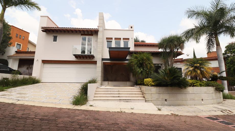 Cumbres de Guadalc?zar, Morelia, Michoacán de Ocampo, 58278, Mexico, 4 Bedrooms Bedrooms, ,4 BathroomsBathrooms,Residential,For Sale,Cumbres de Guadalc?zar,1578001