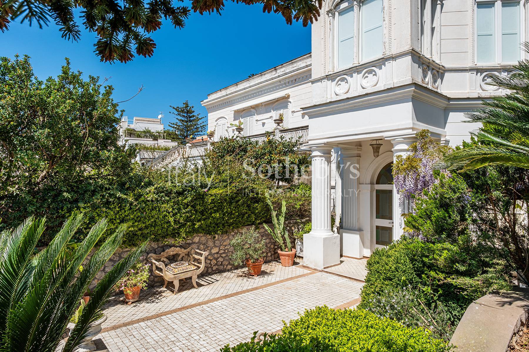  Detached apartment in historic villa with terrace and garden - 物件實景
