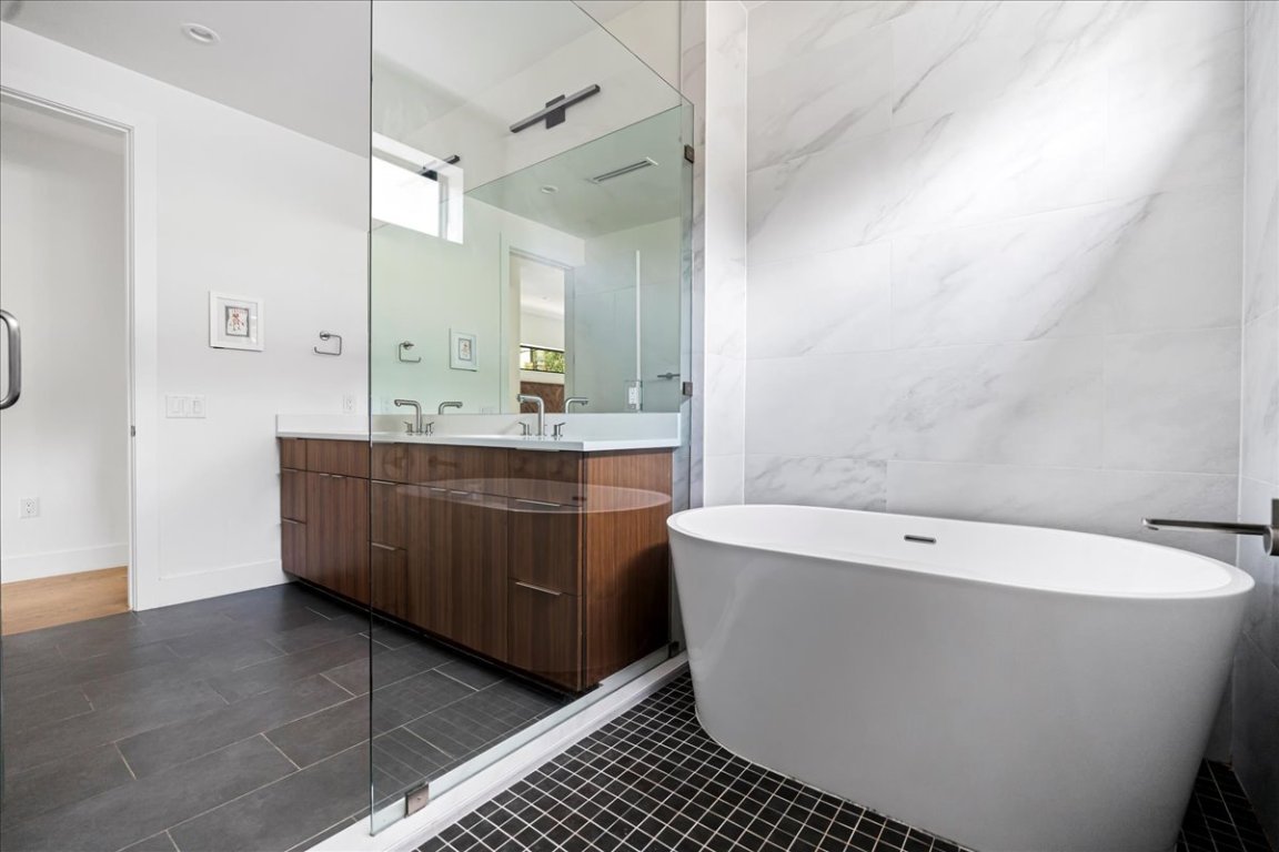 Austin, Texas, 78703, United States, 4 Bedrooms Bedrooms, ,4 BathroomsBathrooms,Residential,For Sale,1940448