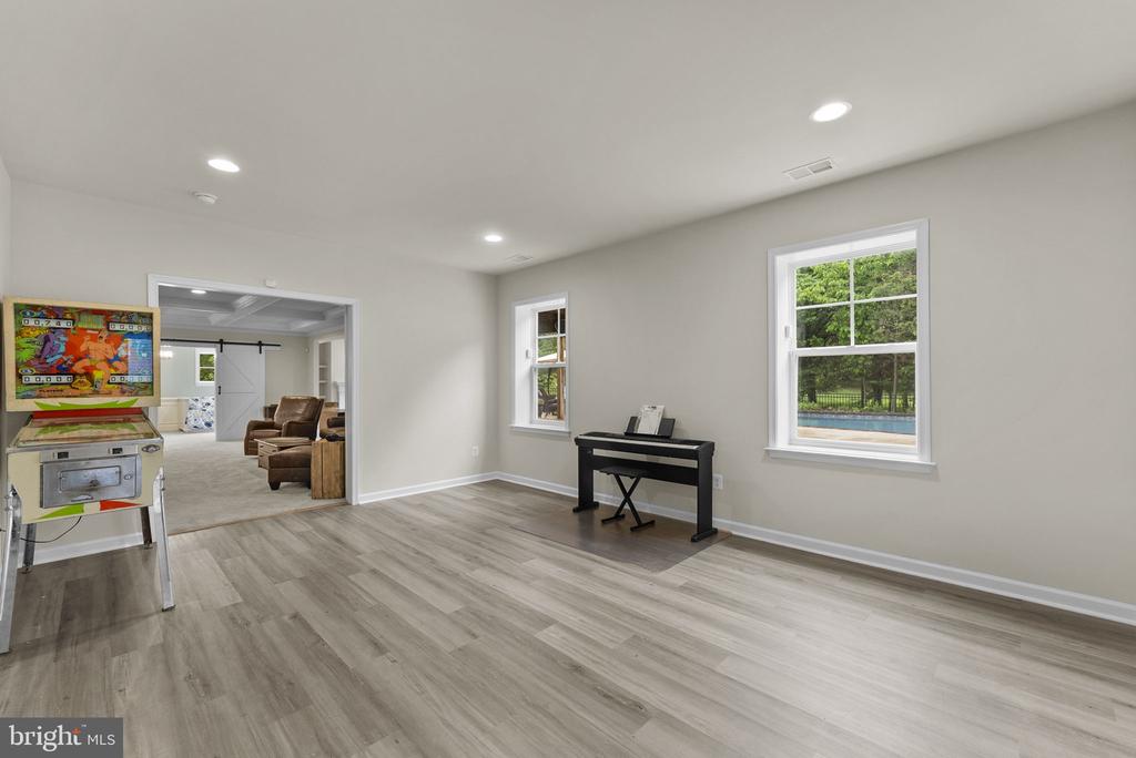 Warrenton, Virginia, 20187, United States, 4 Bedrooms Bedrooms, ,4 BathroomsBathrooms,Residential,For Sale,2048905