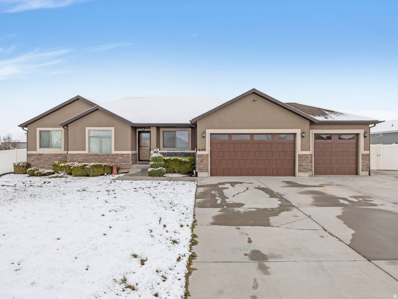 Grantsville, Utah, 84029, United States, 6 Bedrooms Bedrooms, ,3 BathroomsBathrooms,Residential,For Sale,2003482