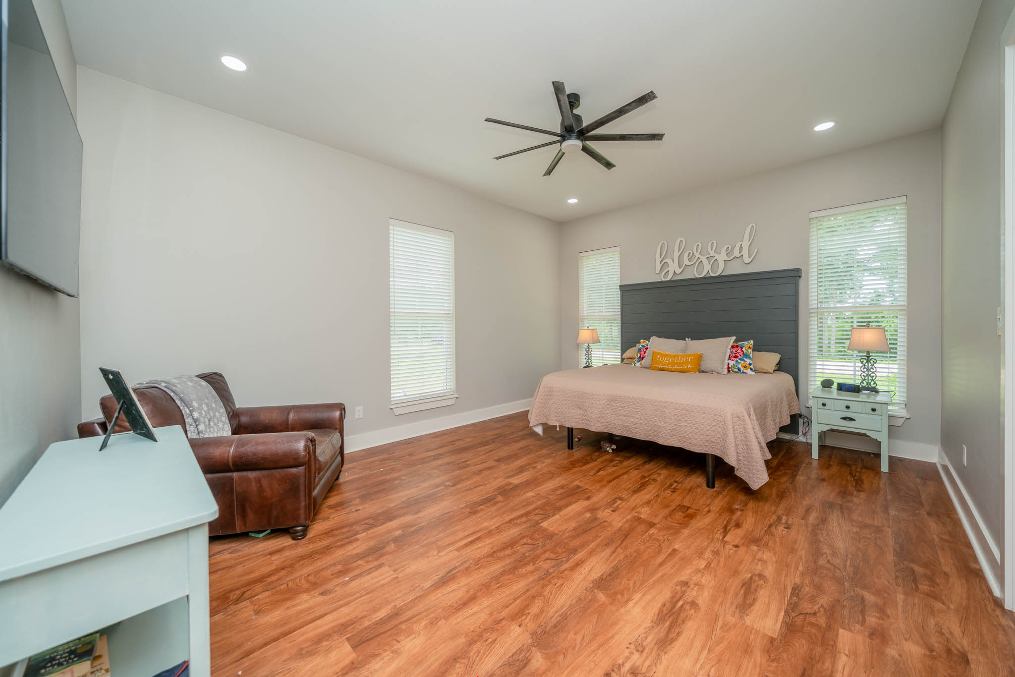 Jacksonville, Texas, 75766, United States, 4 Bedrooms Bedrooms, ,3 BathroomsBathrooms,Residential,For Sale,1978042