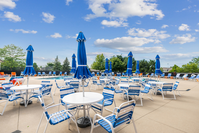 Naperville, Illinois, 60564, United States, 2 Bedrooms Bedrooms, ,2 BathroomsBathrooms,Residential,For Sale,1986332