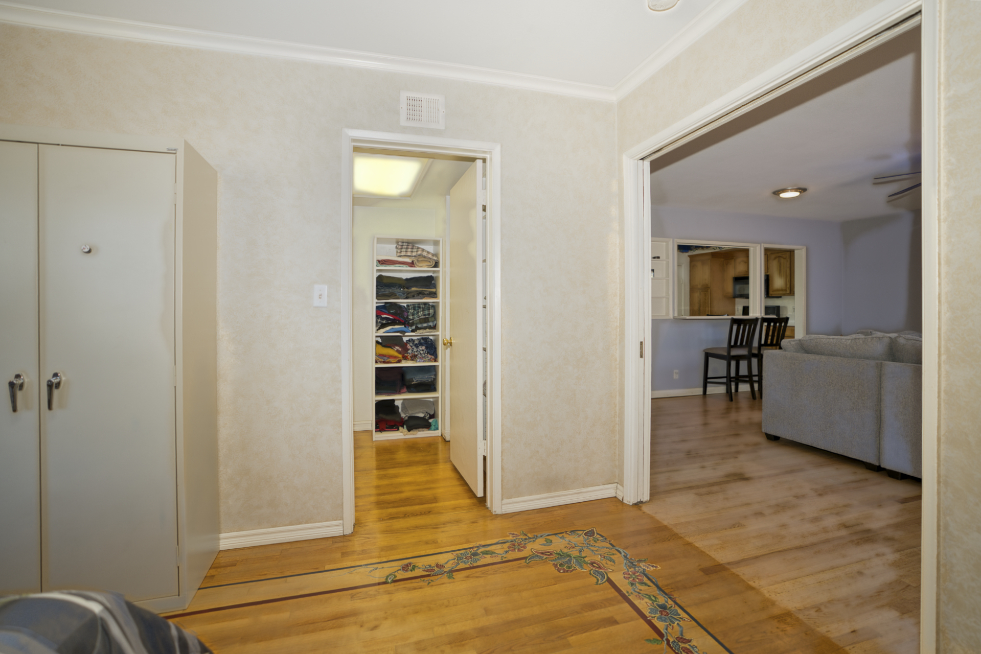 Fullerton, California, 92833, United States, 3 Bedrooms Bedrooms, ,2 BathroomsBathrooms,Residential,For Sale,1904459