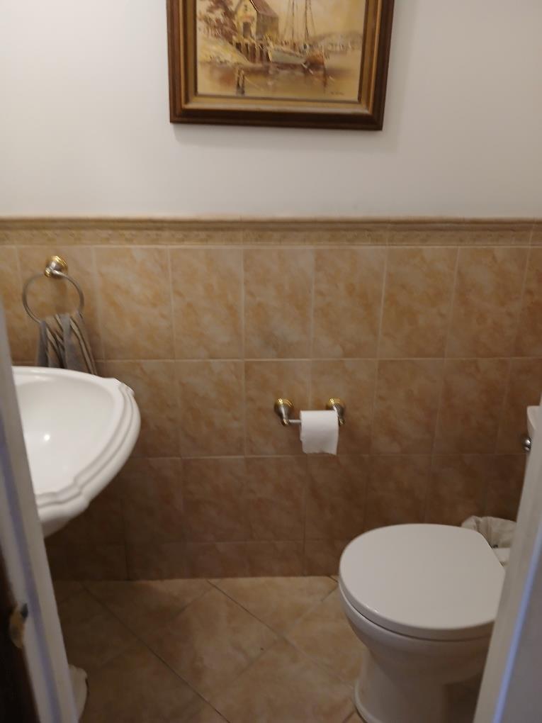 Lake Grove, New York, 11755, United States, 4 Bedrooms Bedrooms, ,4 BathroomsBathrooms,Residential,For Sale,1877046