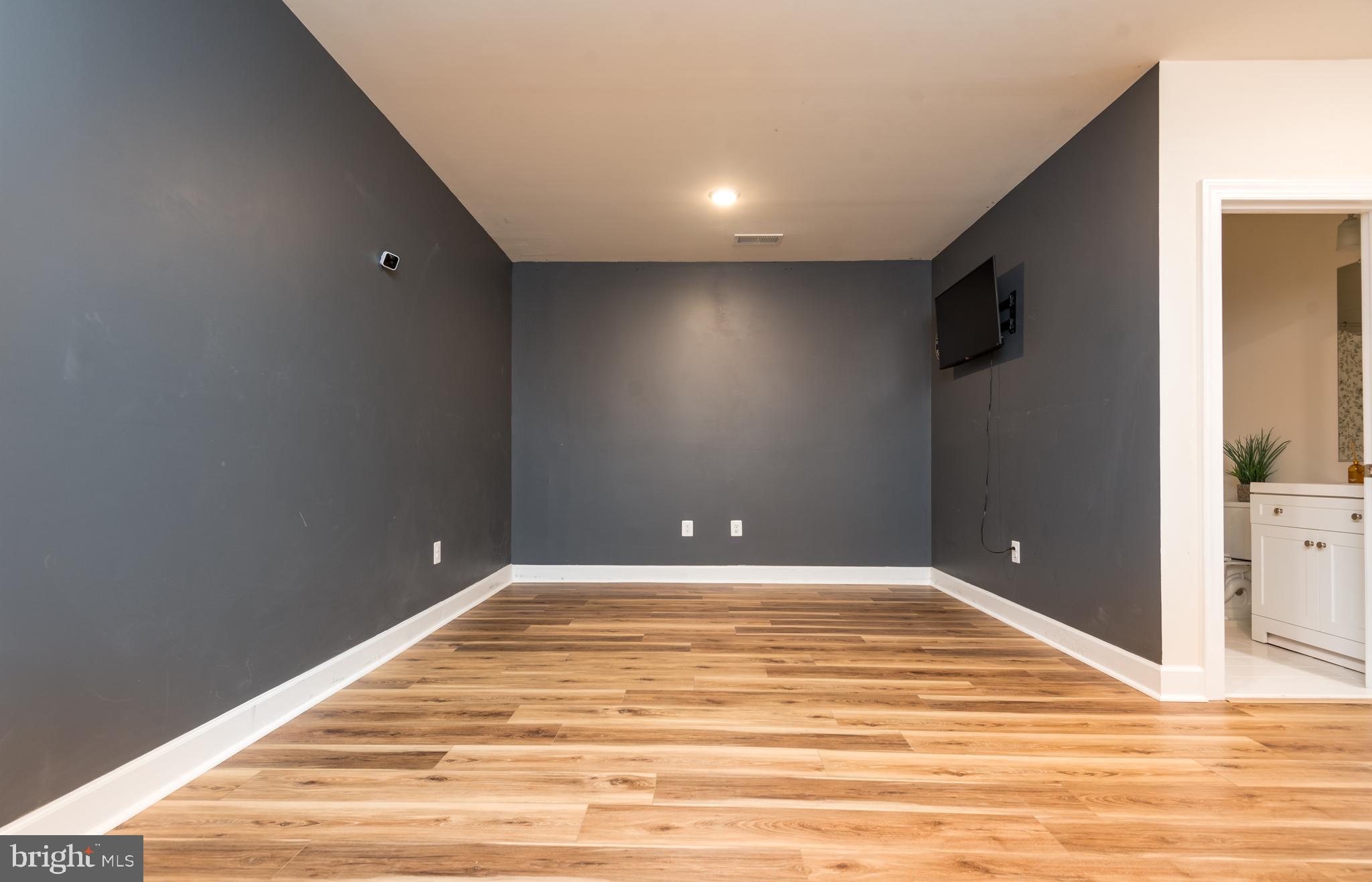 Haymarket, Virginia, 20169, United States, 4 Bedrooms Bedrooms, ,4 BathroomsBathrooms,Residential,For Sale,1980025