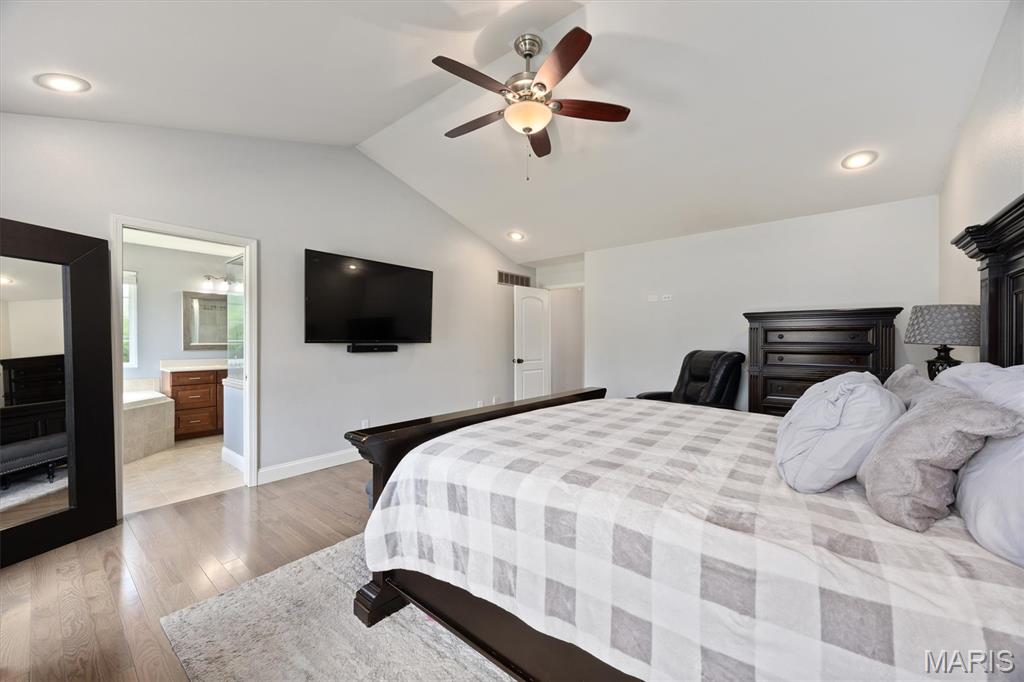 O'fallon, Illinois, 62269, United States, 4 Bedrooms Bedrooms, ,4 BathroomsBathrooms,Residential,For Sale,1988009