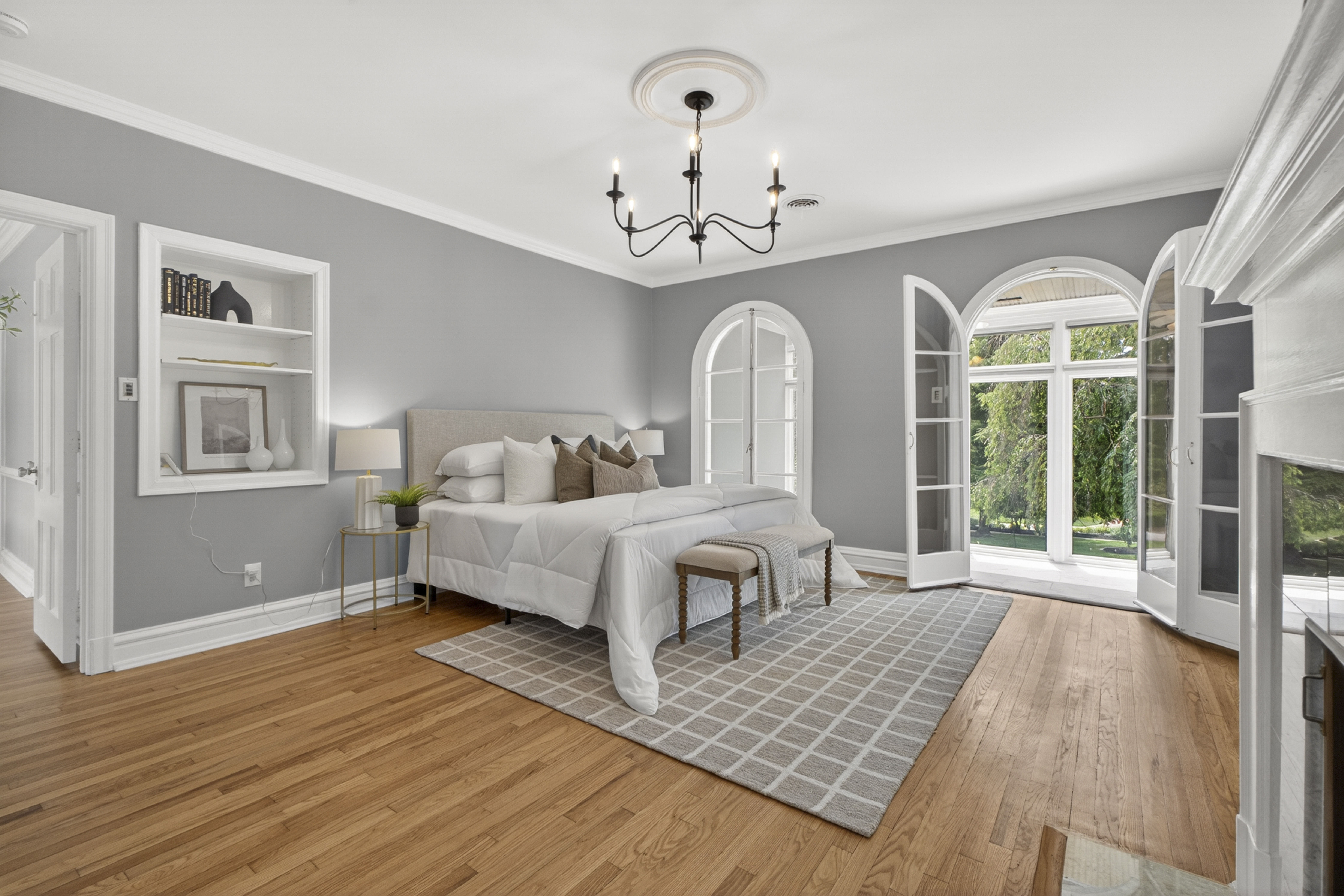  Timeless Mediterranean Revival Blends European Elegance & Hollywood Glamour - 物件實景