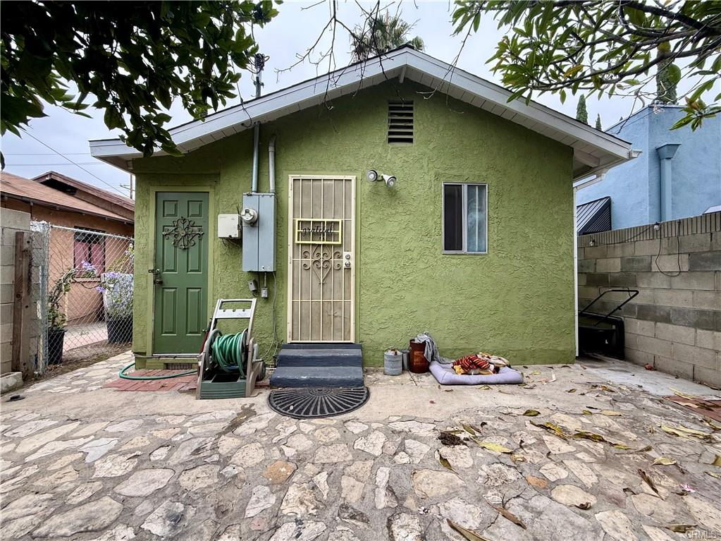 Azusa, California, 91702, United States, 6 Bedrooms Bedrooms, ,Residential,For Sale,2048732