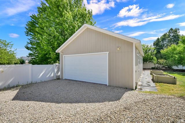 Syracuse, Utah, 84075, United States, 4 Bedrooms Bedrooms, ,3 BathroomsBathrooms,Residential,For Sale,2048883