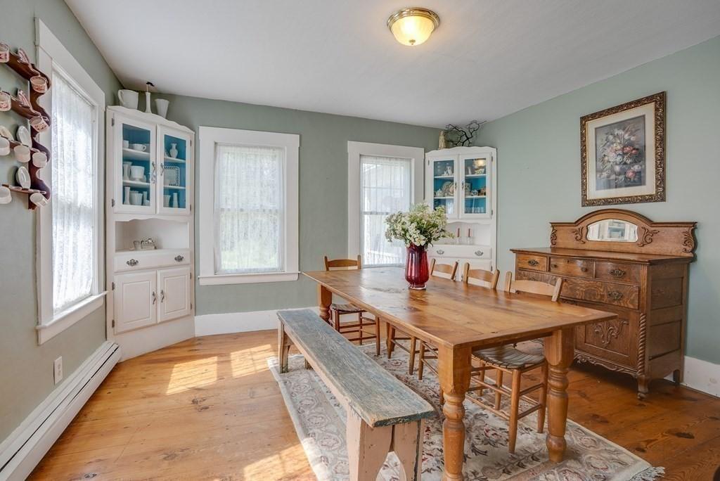 Boylston, Massachusetts, 01505, United States, 5 Bedrooms Bedrooms, ,3 BathroomsBathrooms,Residential,For Sale,1887512