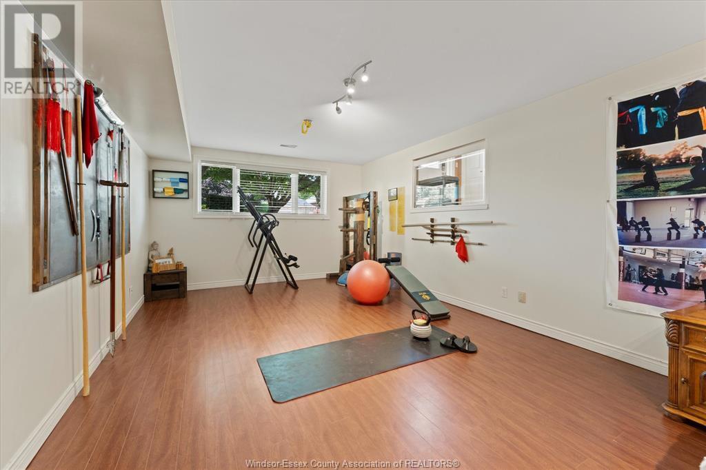 TECUMSEH, Ontario, N8N 4T1, CA, 5 Bedrooms Bedrooms, ,2 BathroomsBathrooms,Residential,For Sale,1902175