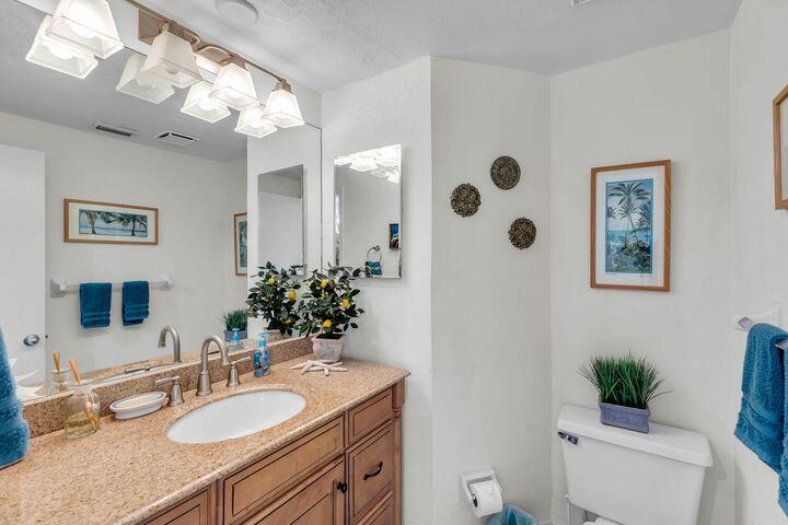 Islamorada, Florida, 33036, United States, 2 Bedrooms Bedrooms, ,3 BathroomsBathrooms,Residential,For Sale,1990240
