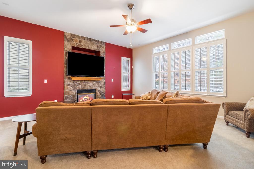 Waldorf, Maryland, 20602, United States, 4 Bedrooms Bedrooms, ,4 BathroomsBathrooms,Residential,For Sale,2001200