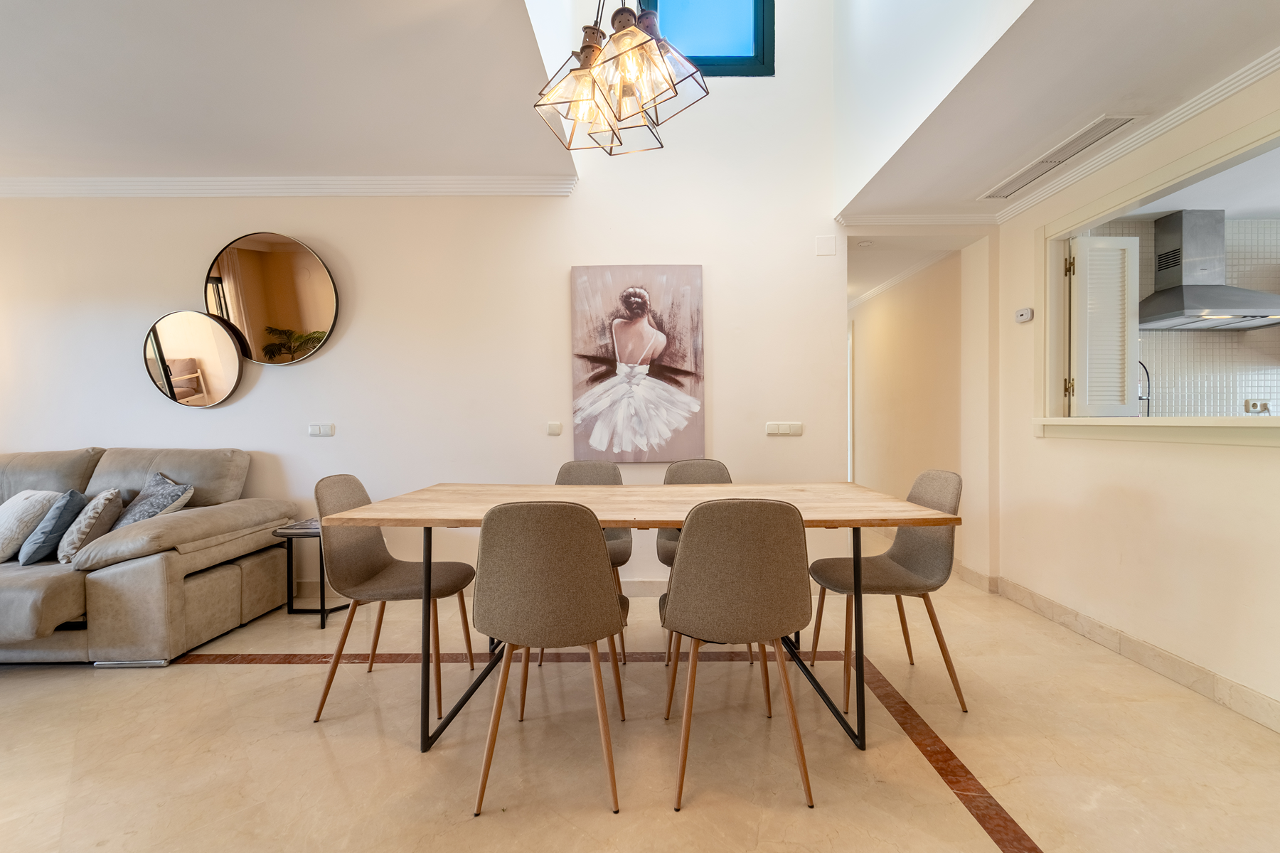  Newly refurbished penthouse with private rooftop terrace in Nueva Andalucía - 物件實景