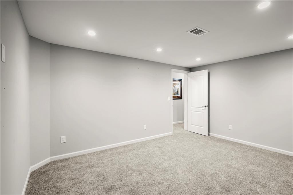 Mcdonough, Georgia, 30253, United States, 6 Bedrooms Bedrooms, ,5 BathroomsBathrooms,Residential,For Sale,1930134
