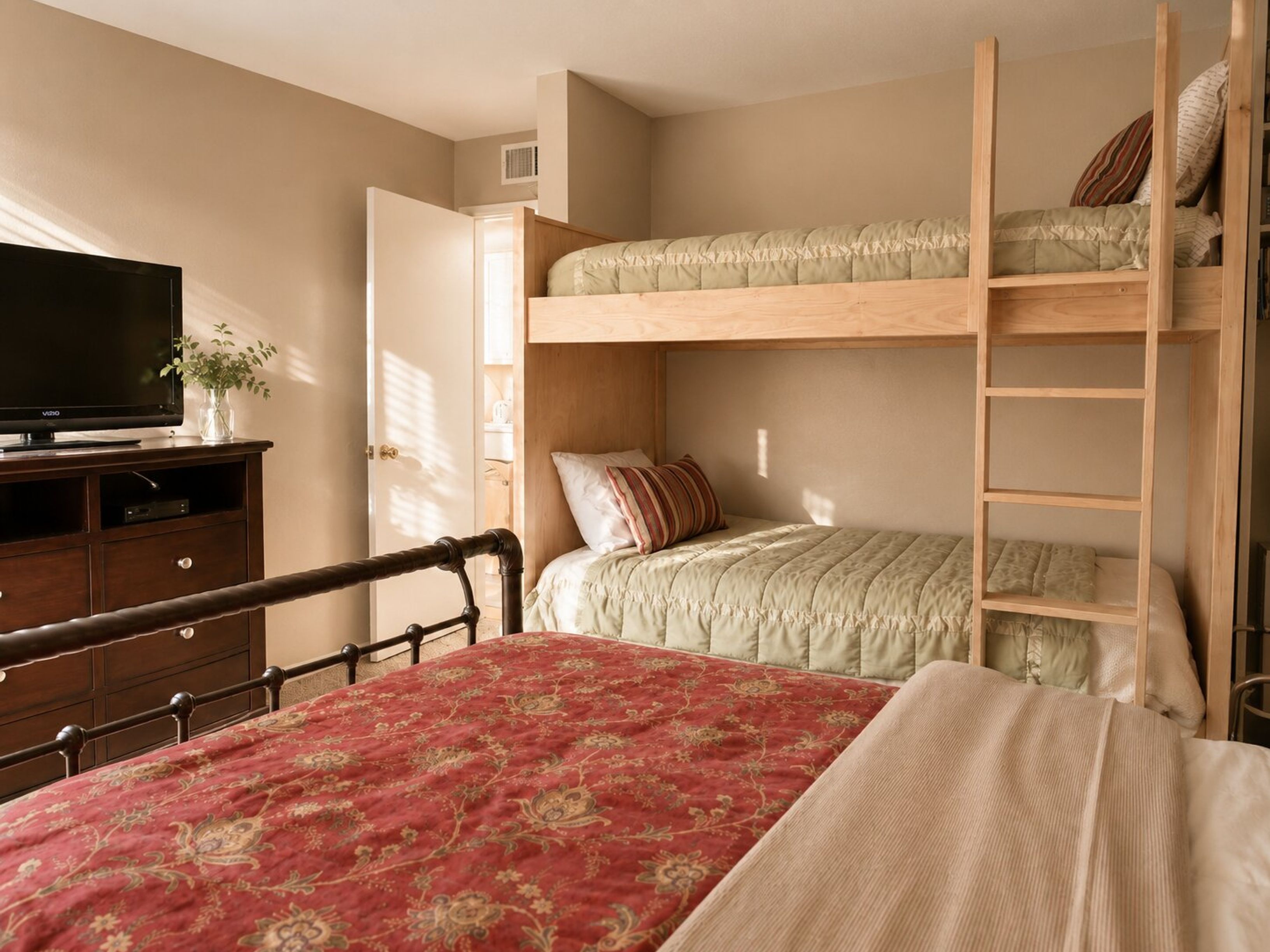  191 Kuffel Canyon Road, Lake Arrowhead, CA 92352 - 物件實景