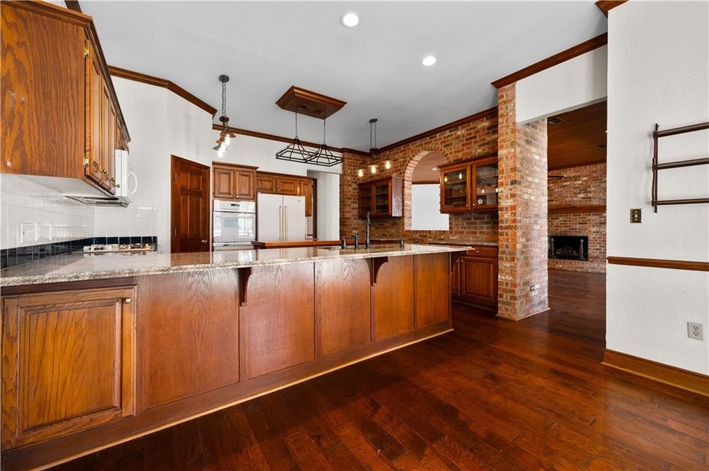 Natchitoches, Louisiana, 71457, United States, 3 Bedrooms Bedrooms, ,3 BathroomsBathrooms,Residential,For Sale,1983691