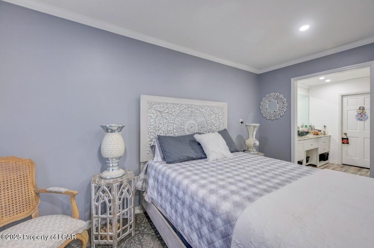 Sugarloaf, Pennsylvania, 18249, United States, 4 Bedrooms Bedrooms, ,3 BathroomsBathrooms,Residential,For Sale,1996756