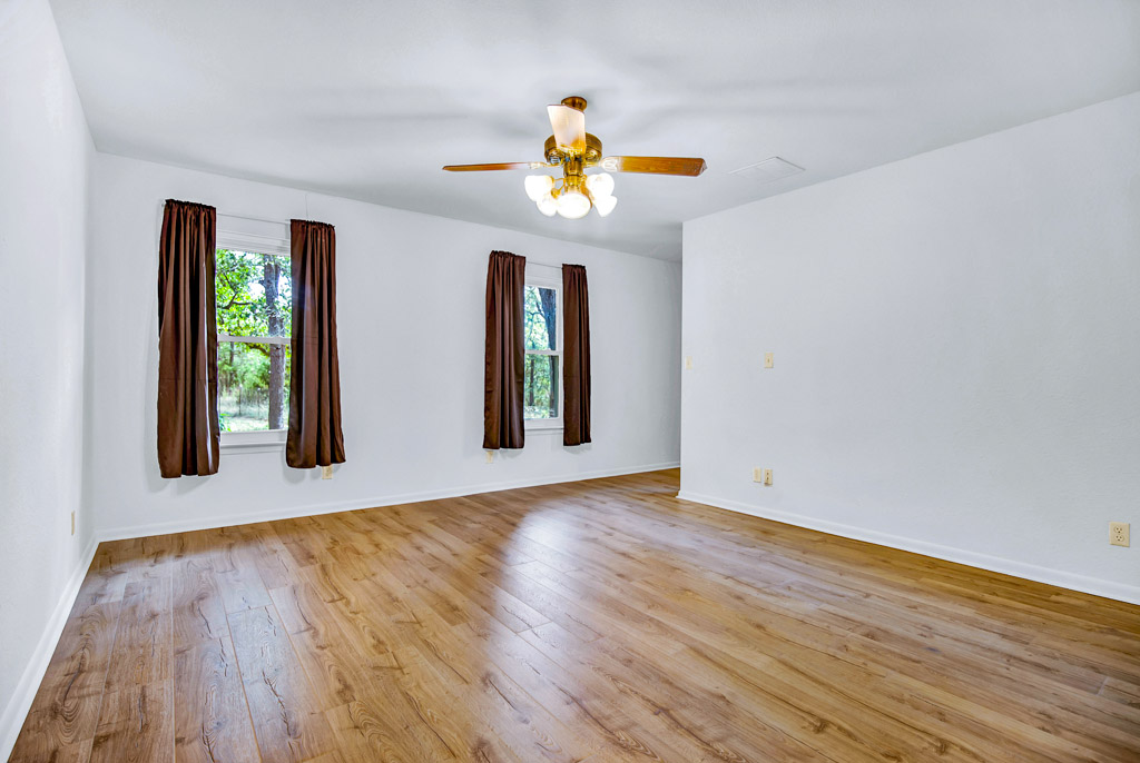 Cedar Creek, Texas, 78612, United States, 4 Bedrooms Bedrooms, ,3 BathroomsBathrooms,Residential,For Sale,1933208