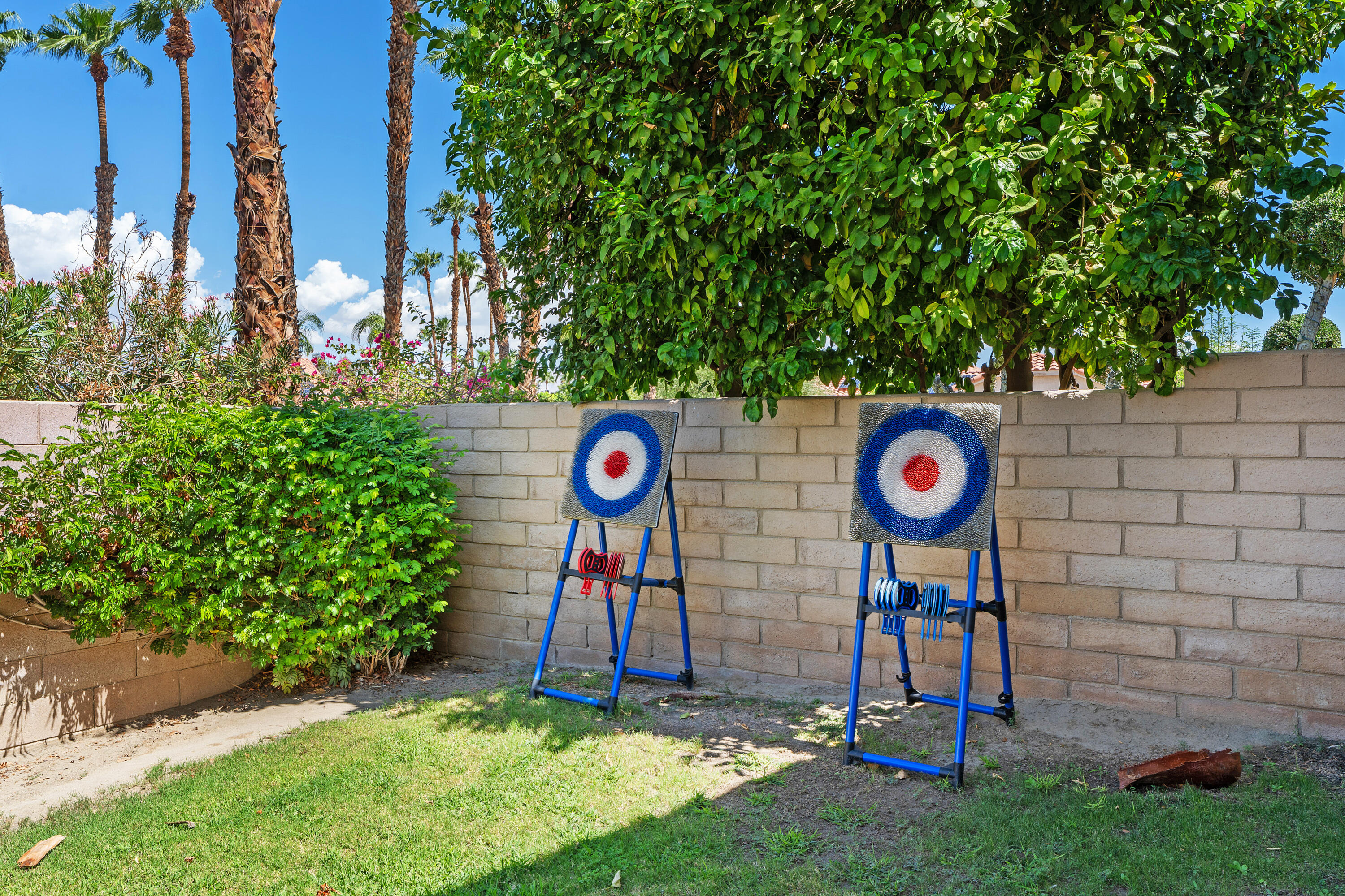 Palm Desert, California, 92211, United States, 4 Bedrooms Bedrooms, ,3 BathroomsBathrooms,Residential,For Sale,1938819