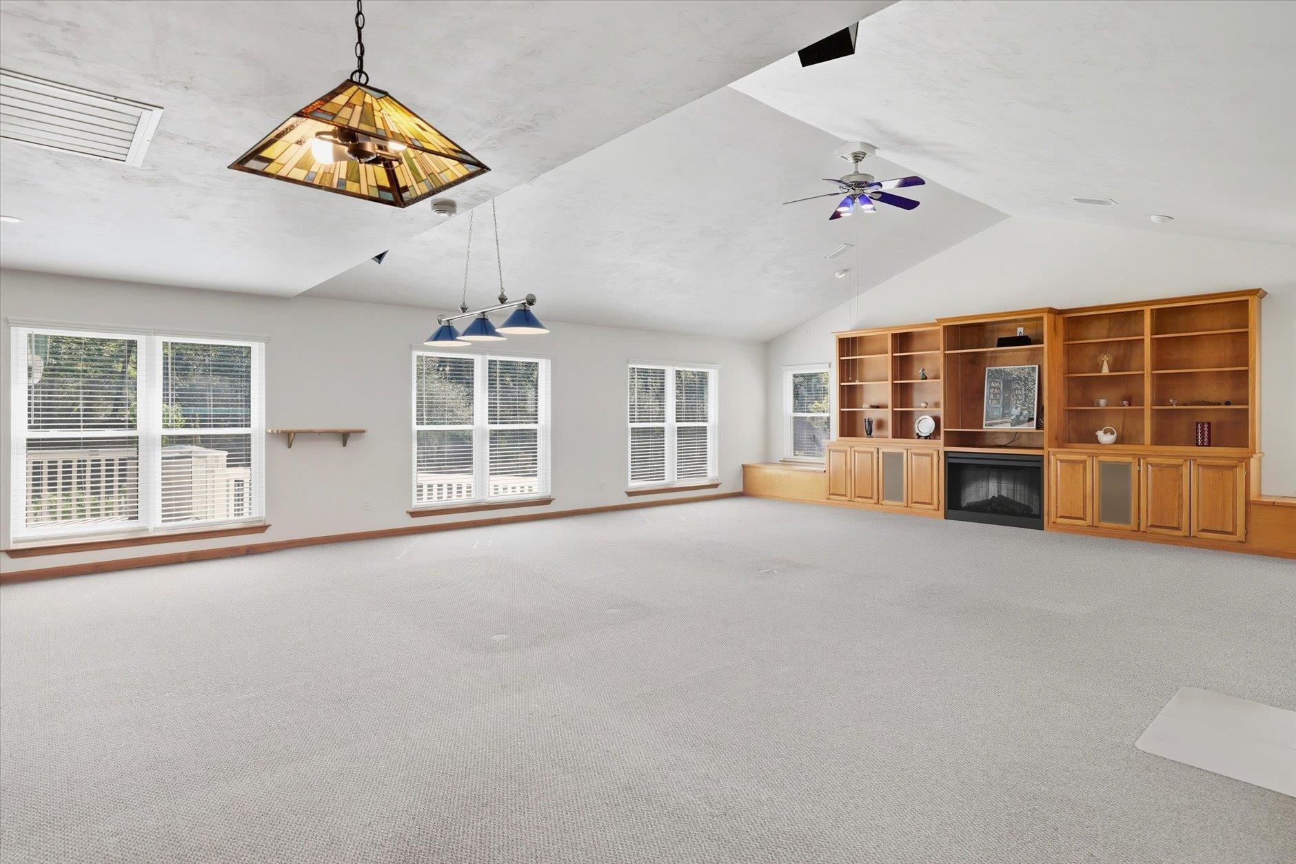 Tallahassee, Florida, 32303, United States, 4 Bedrooms Bedrooms, ,3 BathroomsBathrooms,Residential,For Sale,1964898