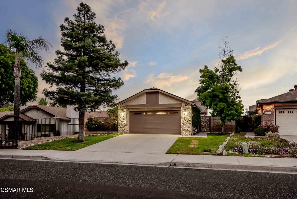 Moorpark, California, 93021, United States, 2 Bedrooms Bedrooms, ,2 BathroomsBathrooms,Residential,For Sale,1935998