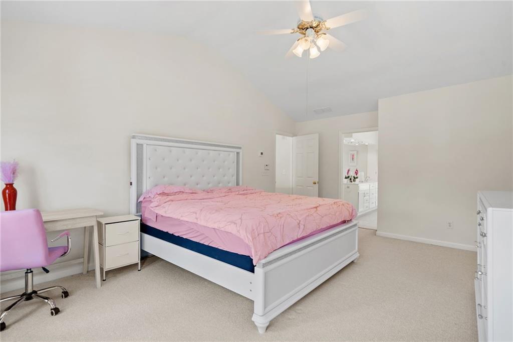 Roswell, Georgia, 30075, United States, 4 Bedrooms Bedrooms, ,3 BathroomsBathrooms,Residential,For Sale,1986078