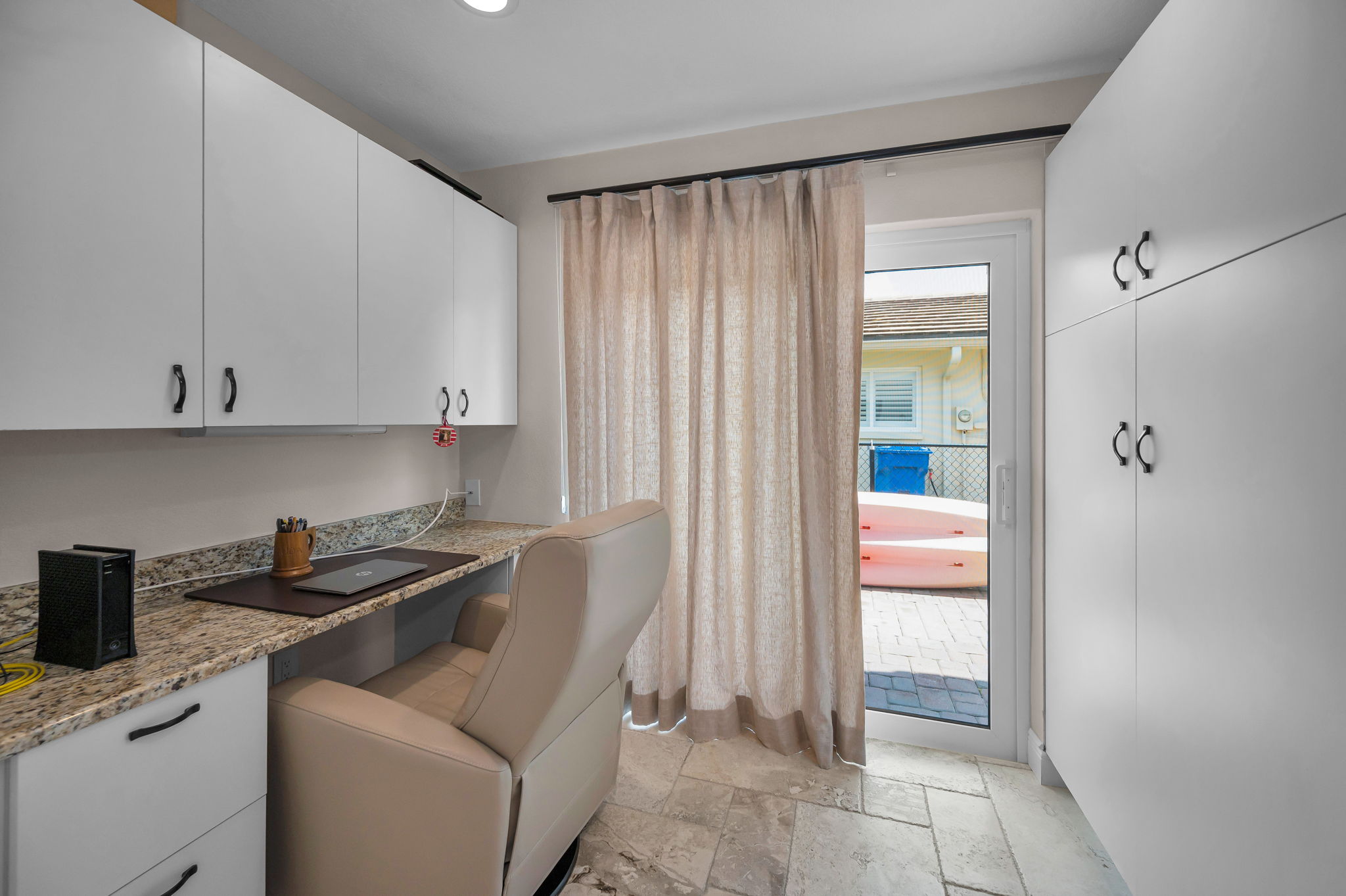 St Petersburg, Florida, 33703, United States, 4 Bedrooms Bedrooms, ,3 BathroomsBathrooms,Residential,For Sale,1978536