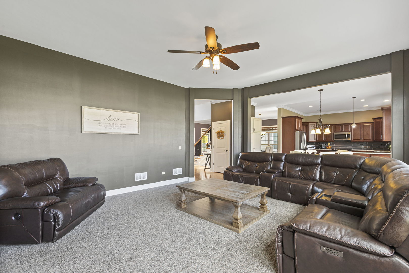 Plainfield, Illinois, 60586, United States, 4 Bedrooms Bedrooms, ,4 BathroomsBathrooms,Residential,For Sale,1989216