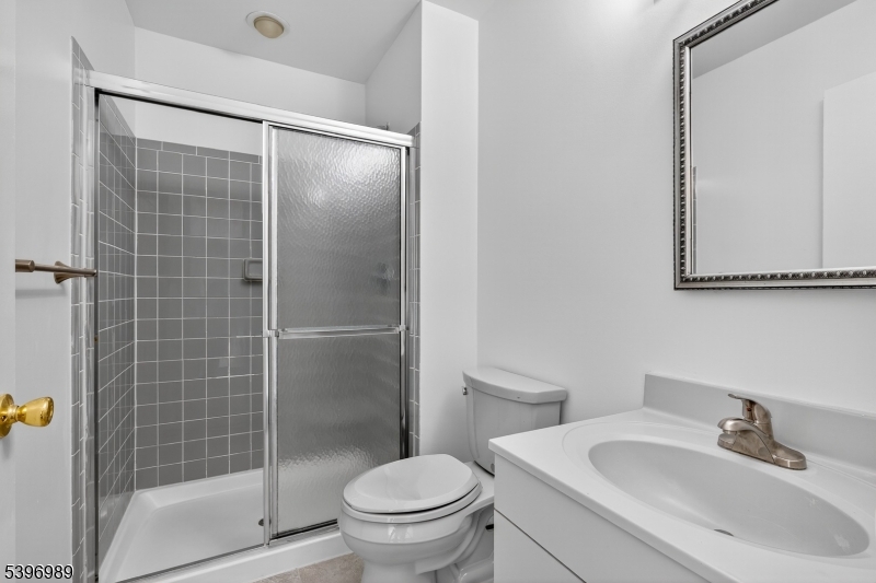 Franklin Twp., New Jersey, 08873, United States, 2 Bedrooms Bedrooms, ,3 BathroomsBathrooms,Residential,For Sale,1993021