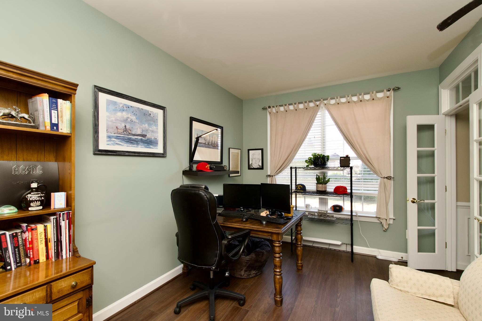 Aldie, Virginia, 20105, United States, 4 Bedrooms Bedrooms, ,5 BathroomsBathrooms,Residential,For Sale,1943897