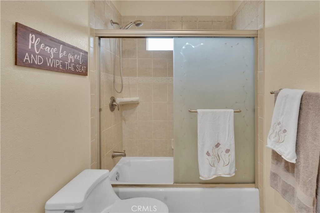 Downey, California, 90242, United States, 3 Bedrooms Bedrooms, ,2 BathroomsBathrooms,Residential,For Sale,1938023