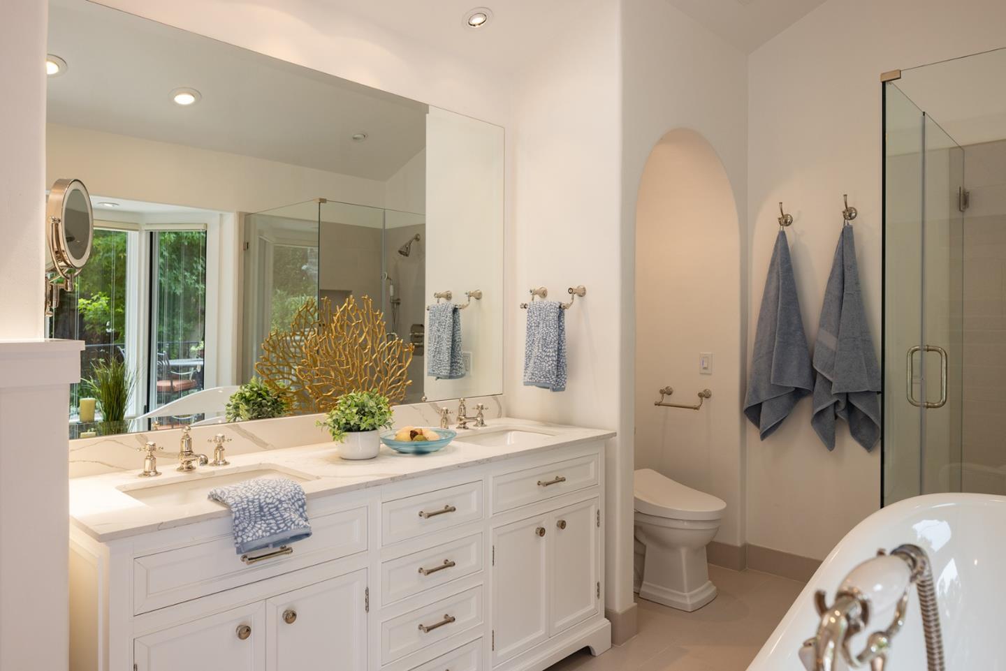Pebble Beach, California, 93953, United States, 4 Bedrooms Bedrooms, ,5 BathroomsBathrooms,Residential,For Sale,1906000