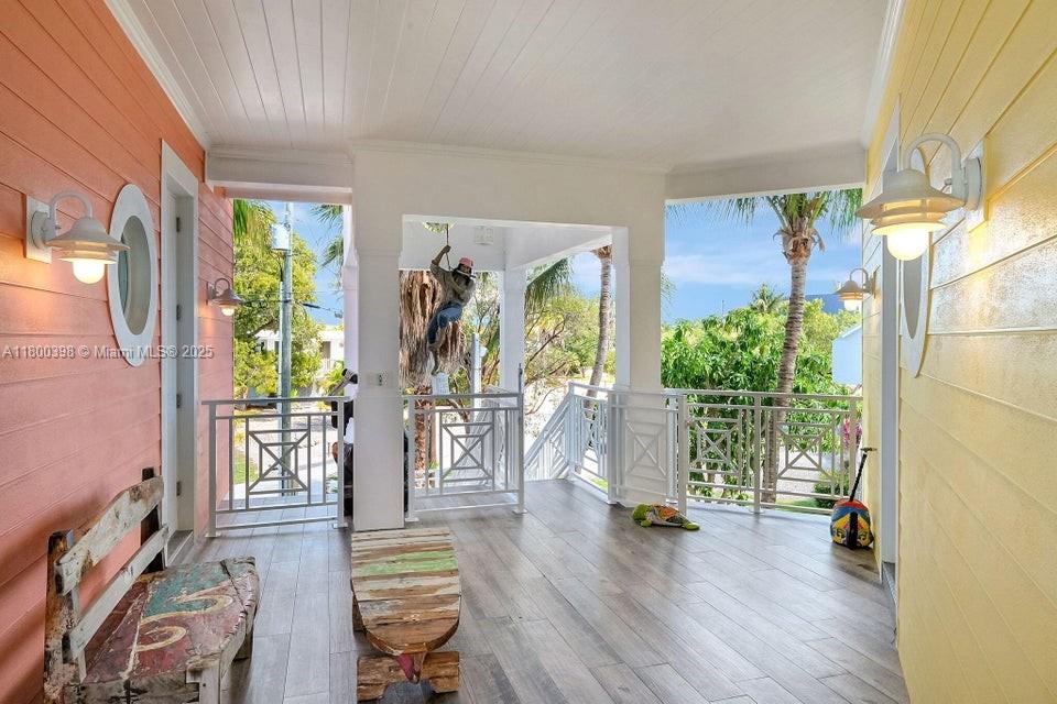 Islamorada, Florida, 33036, United States, 8 Bedrooms Bedrooms, ,10 BathroomsBathrooms,Residential,For Sale,1807381