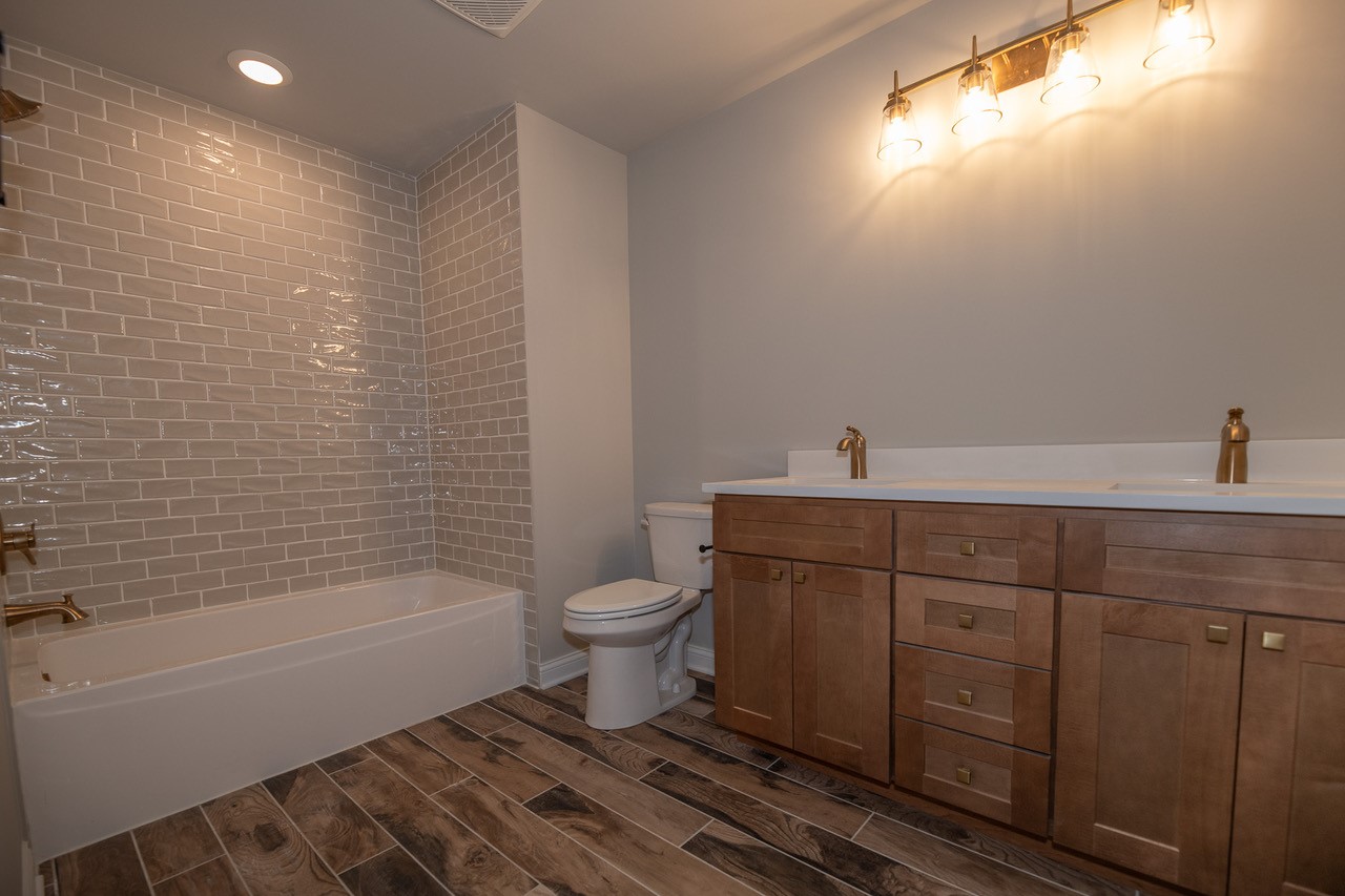Valparaiso, Indiana, 46383, United States, 4 Bedrooms Bedrooms, ,4 BathroomsBathrooms,Residential,For Sale,1877914