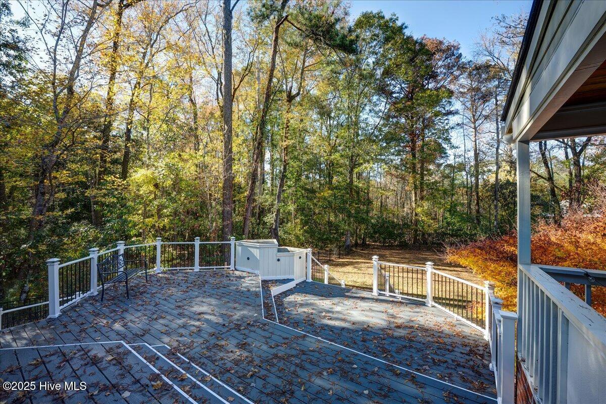 Trent Woods, North Carolina, 28562, United States, 4 Bedrooms Bedrooms, ,3 BathroomsBathrooms,Residential,For Sale,1997785