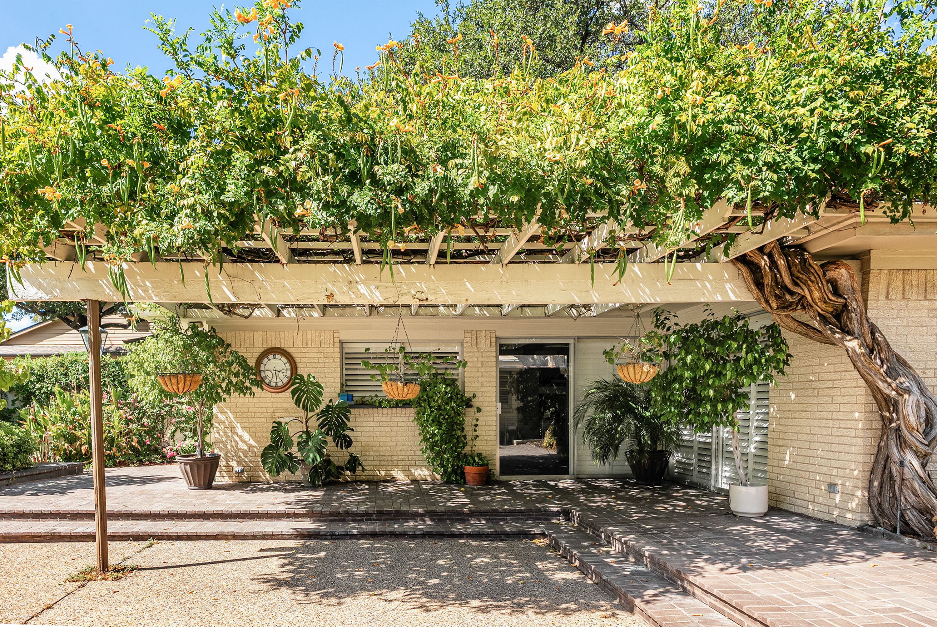  5531 Pebblebrook Drive - 物件實景