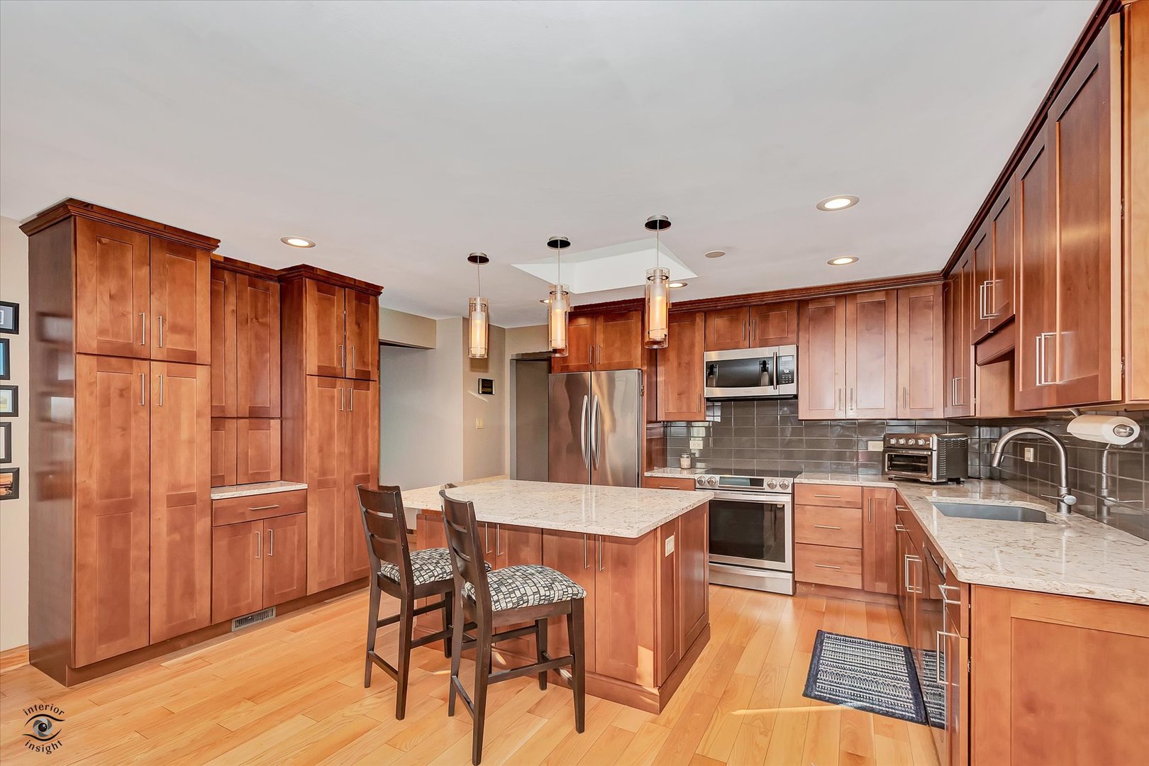 Palos Park, Illinois, 60464, United States, 4 Bedrooms Bedrooms, ,3 BathroomsBathrooms,Residential,For Sale,1992993