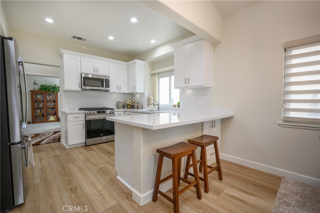 Murrieta, California, 92562, United States, 3 Bedrooms Bedrooms, ,2 BathroomsBathrooms,Residential,For Sale,1935971