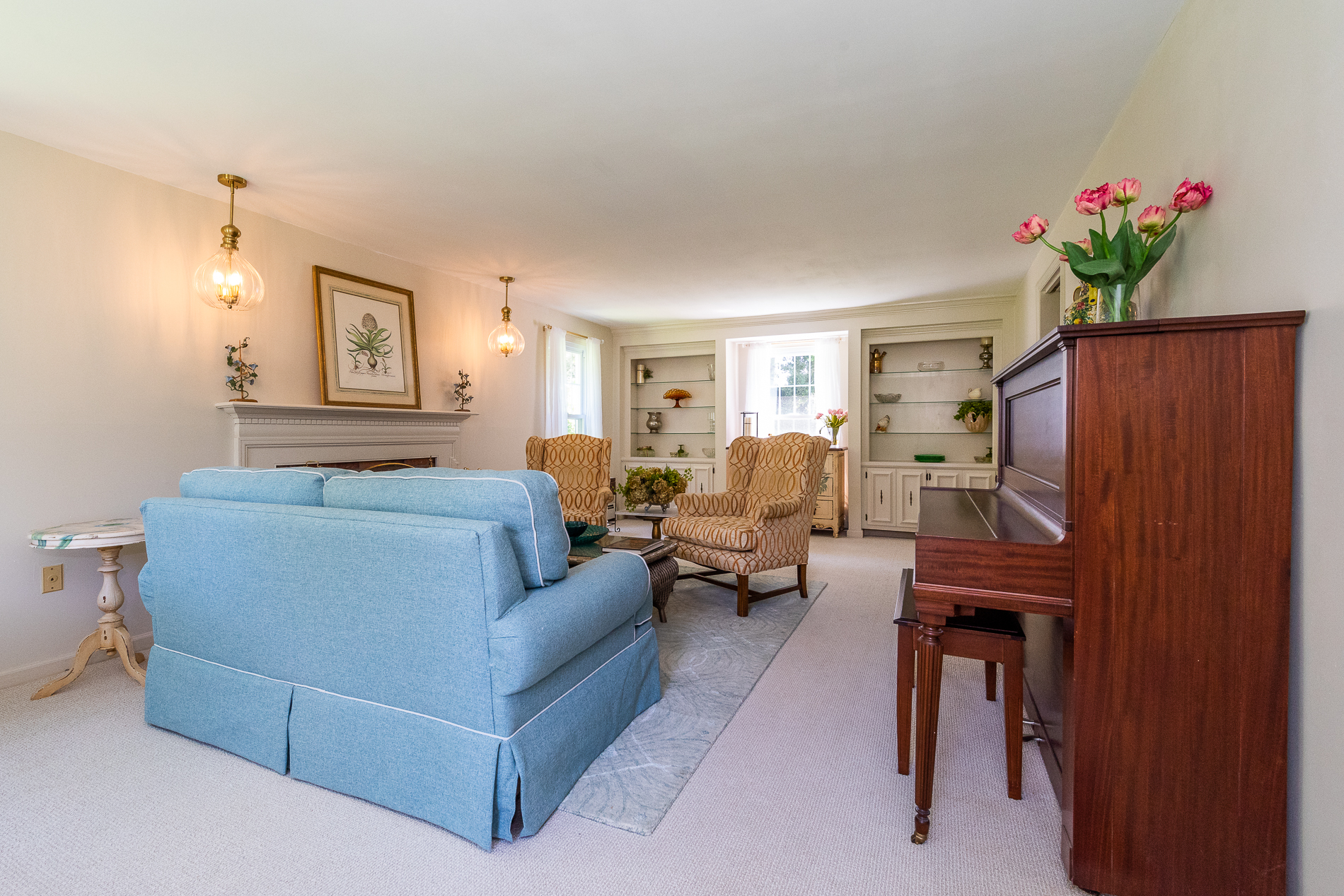  Quintessential New England Gambrel Colonial - 物件實景