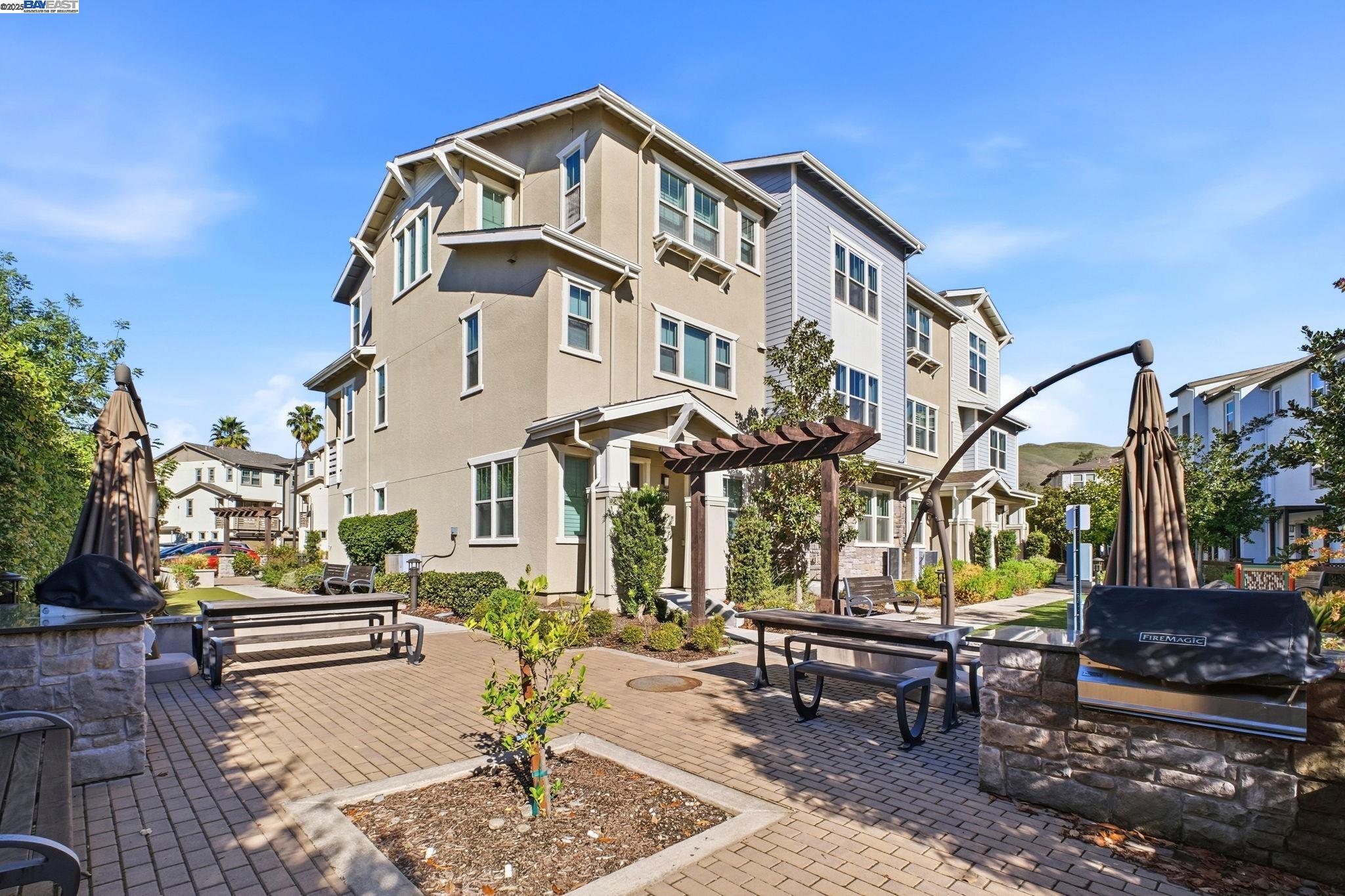 Fremont, California, 94539, United States, 3 Bedrooms Bedrooms, ,3 BathroomsBathrooms,Residential,For Sale,1995689